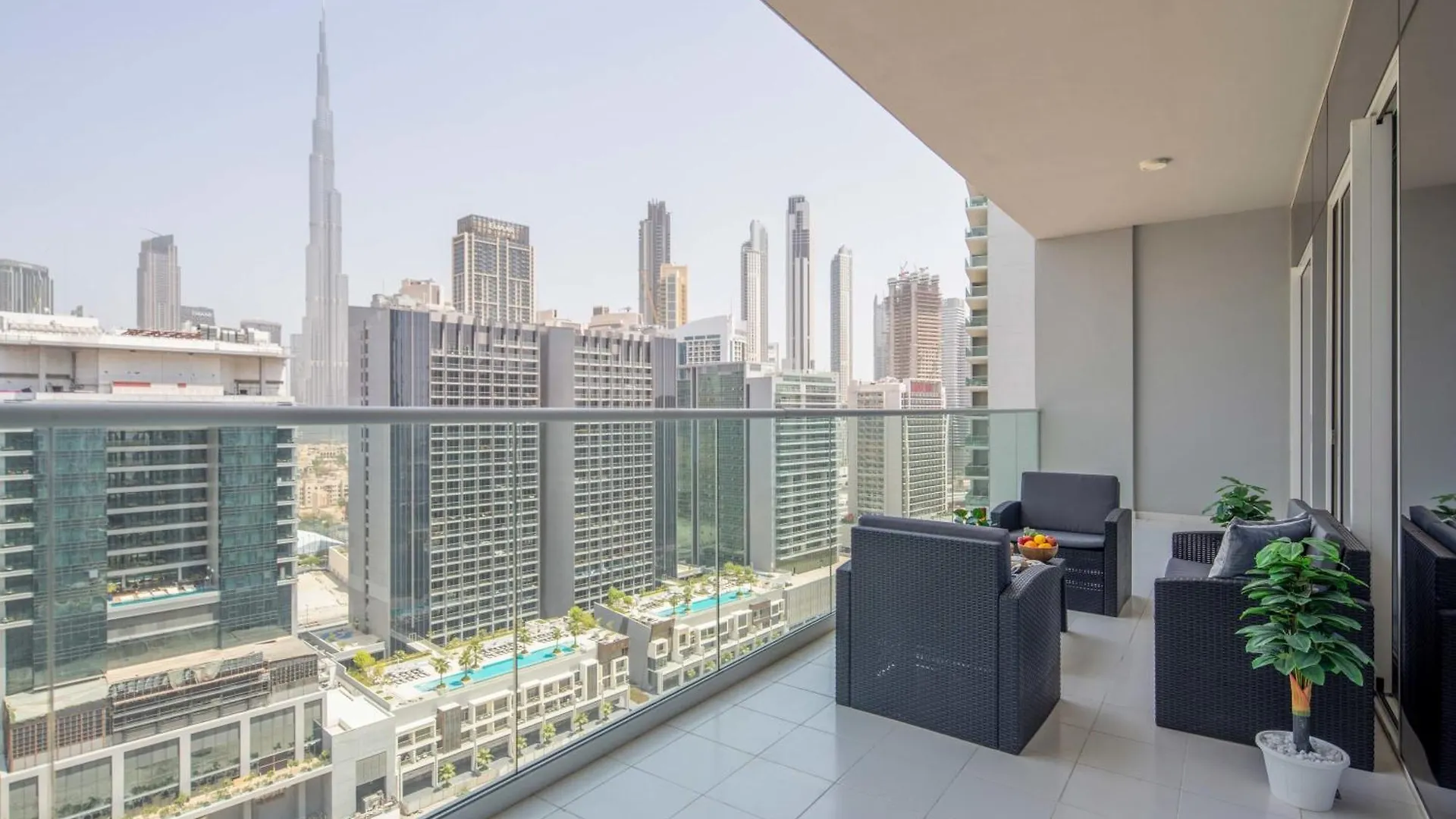 Frank Porter - Vera Residences Dubai