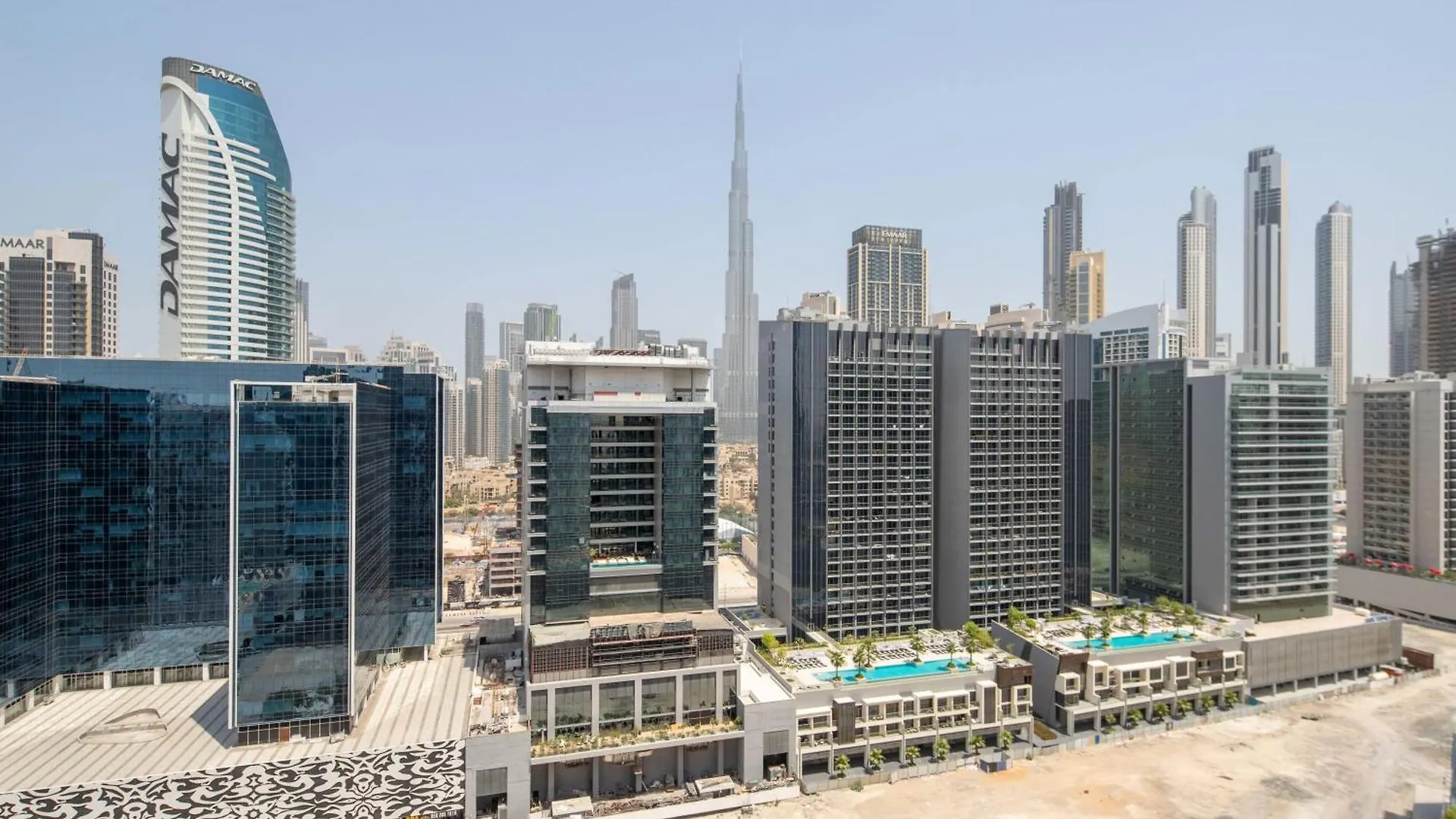 Frank Porter - Vera Residences Dubai 0*,  United Arab Emirates